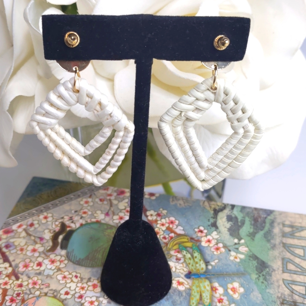 Handmade Boho Diamond Shaped Rattan Drop Earrings - Picture 4 of 6